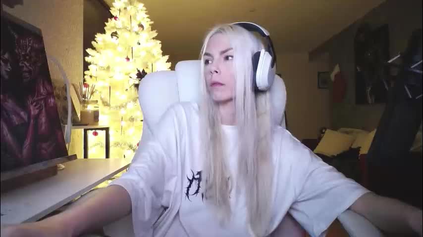 tinykylie Adult Chat December 13, 2025