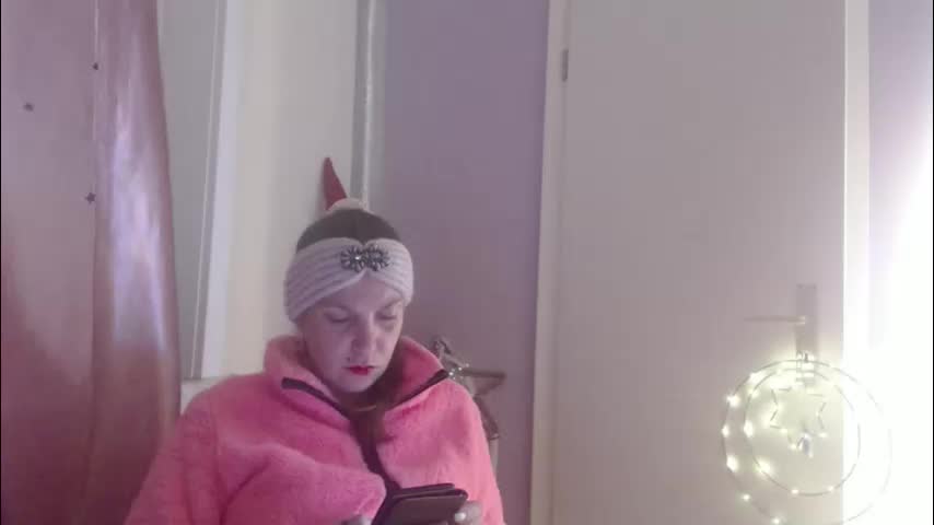 melli23 Adult Chat December 12, 2025