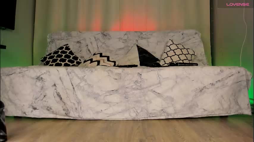 emmahotvibe Adult Chat December 13, 2025