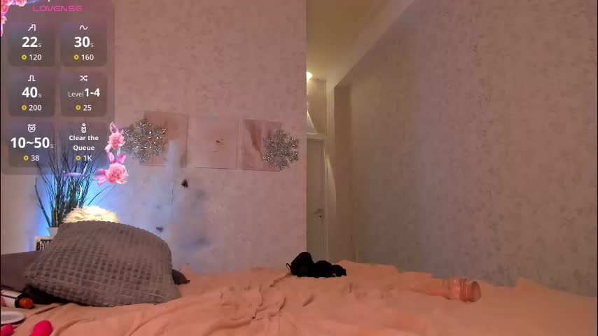 hollyylee Adult Chat December 13, 2025