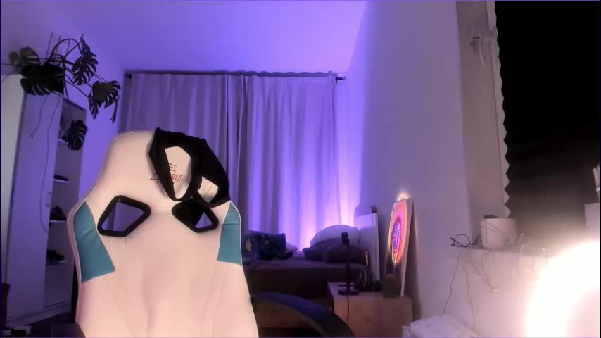 viktoria_sullivans Adult Chat December 13, 2025