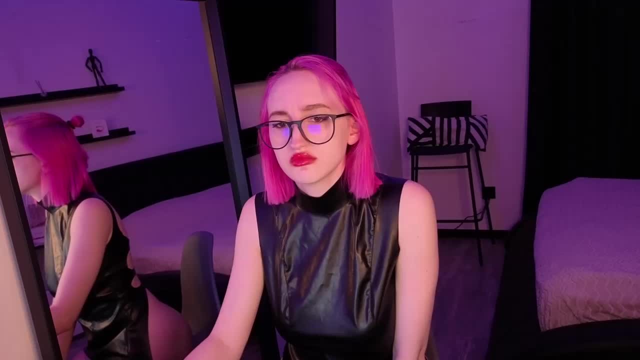 Alice-World8 Adult Chat December 14, 2025