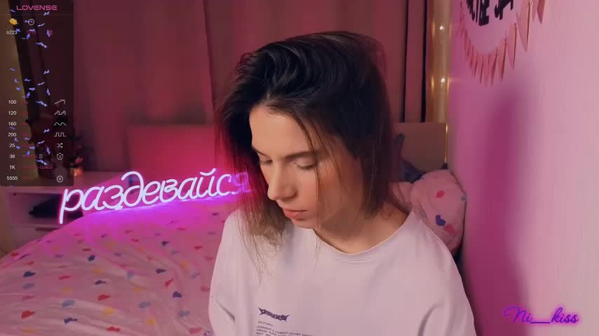 _ni_kiss Adult Chat December 13, 2025
