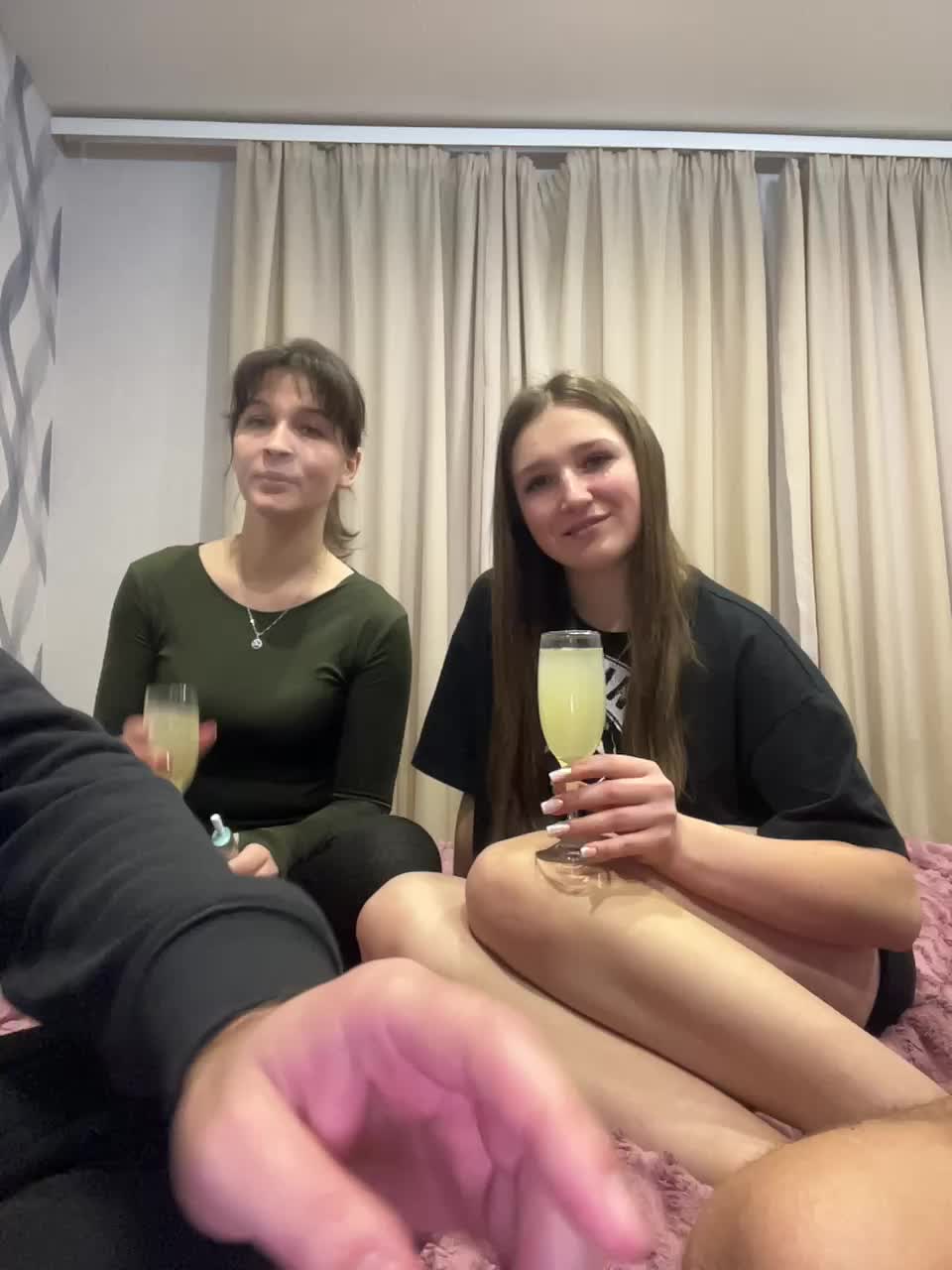 AHAHAC_HAXPEH_B_yHuTa3 Adult Chat December 13, 2025