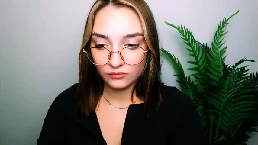 veryveryshygirl Adult Chat December 14, 2025