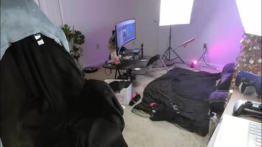 smoothj2015 Adult Chat December 12, 2025