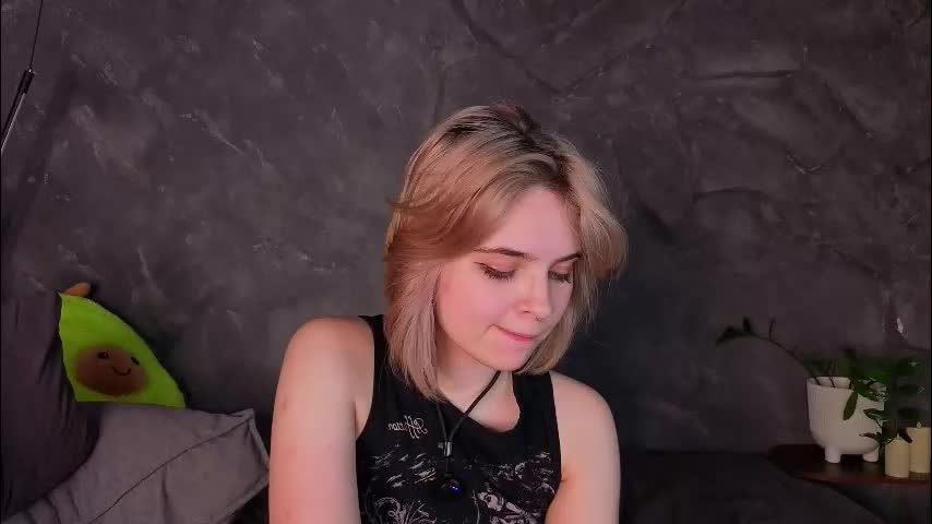 udeleclive Adult Chat December 14, 2025