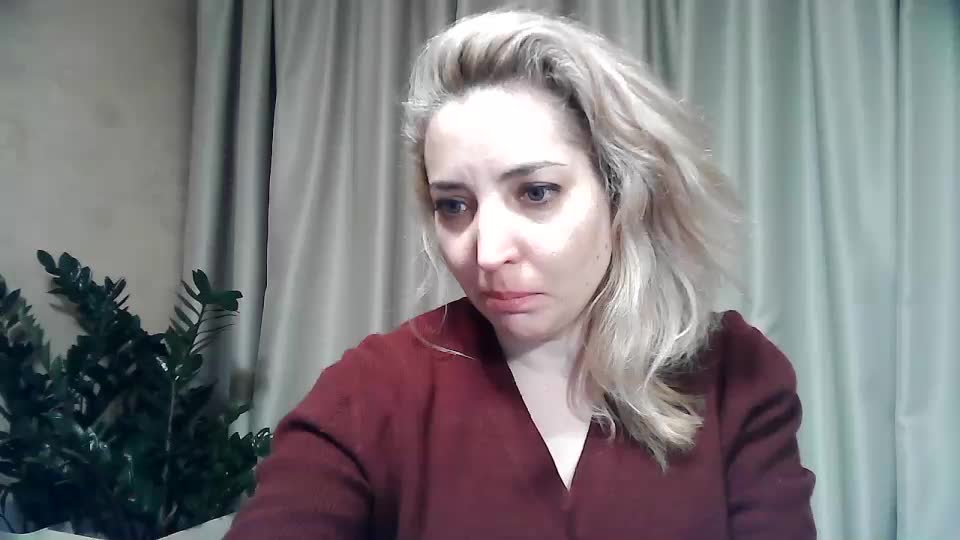 mariska-kiska Adult Chat December 14, 2025