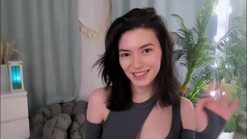 julietaromaniss Adult Chat December 14, 2025