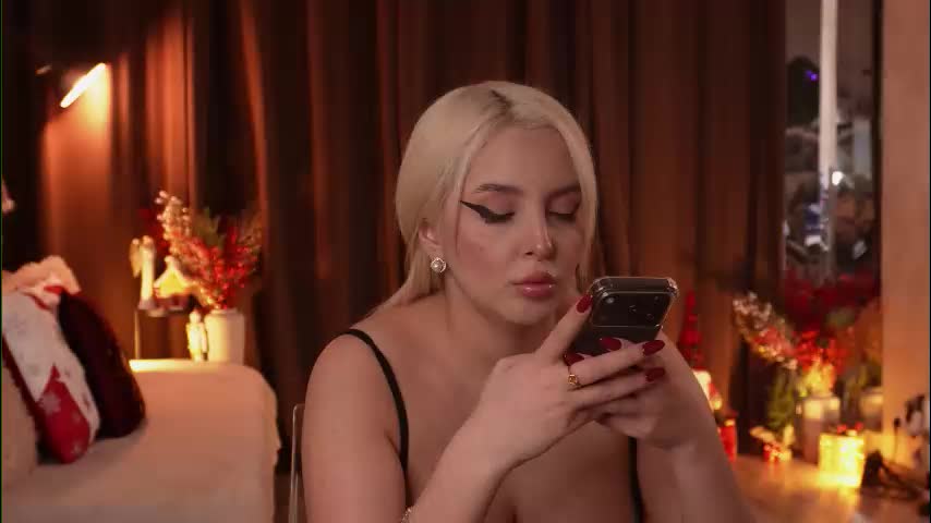 victoriamorrone Adult Chat December 14, 2025