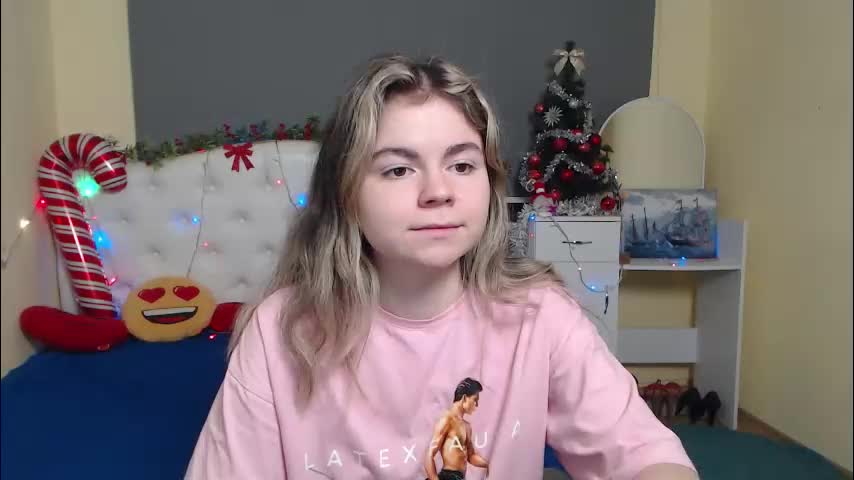 rrtinaredly Adult Chat December 14, 2025