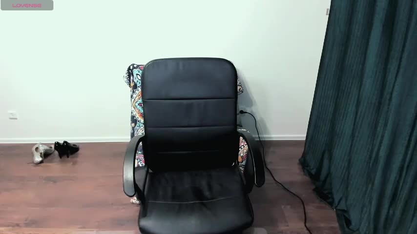 Angelaroberti3 Adult Chat December 14, 2025