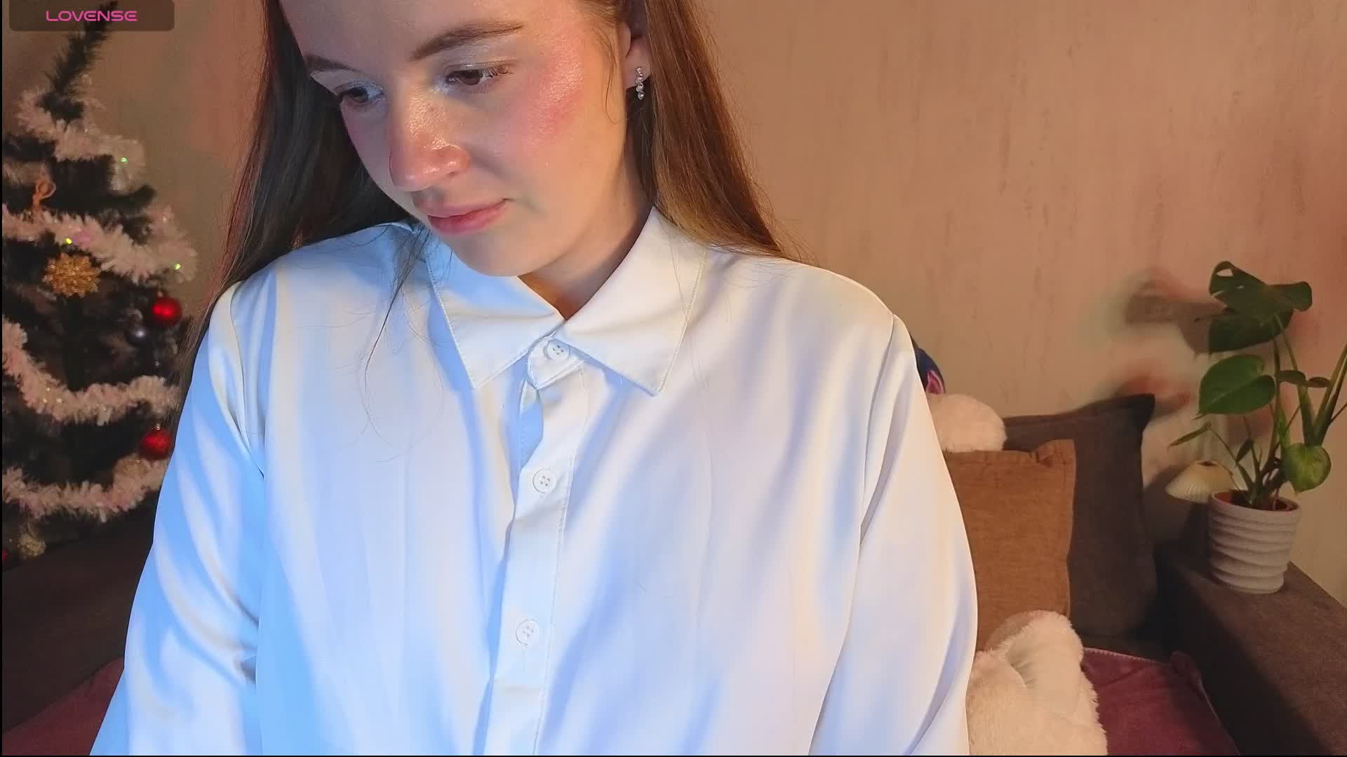 Rosalinelov Adult Chat December 14, 2025