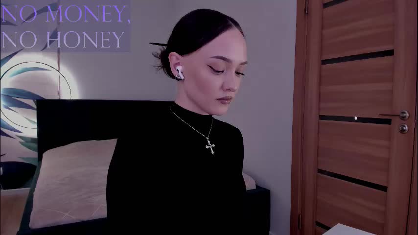 mistress_mialibra Adult Chat December 14, 2025