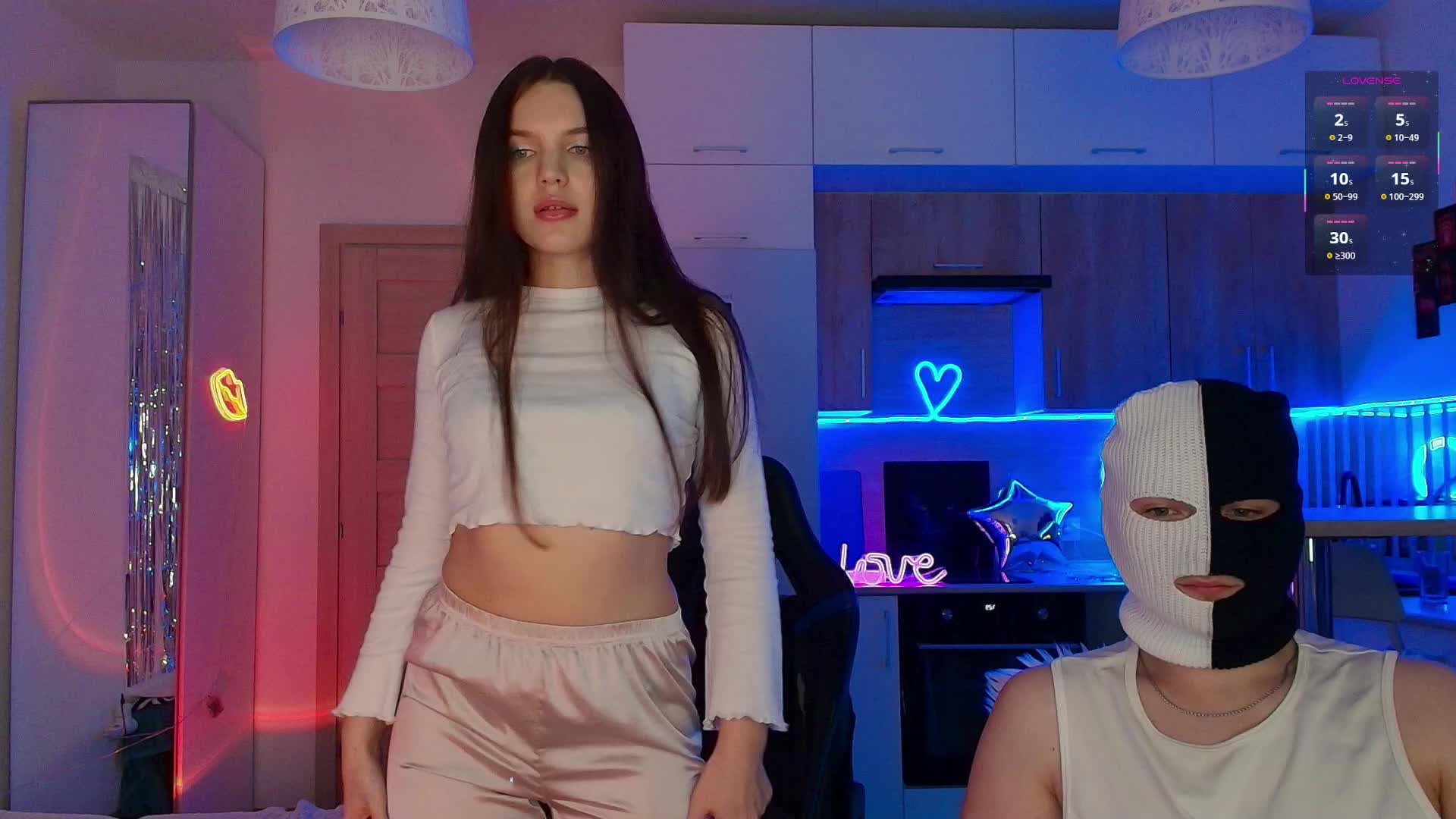 TwiceAsHotXXX Adult Chat December 14, 2025