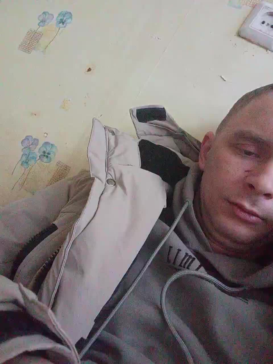 Niki233221 Adult Chat December 14, 2025