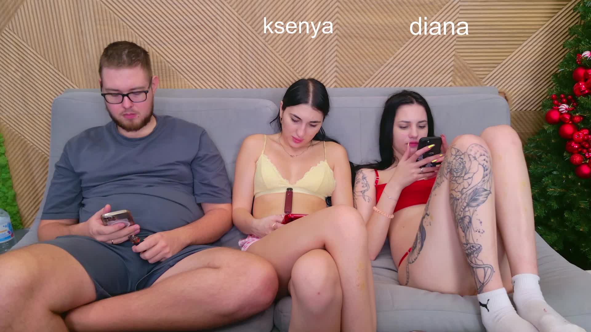 WebcamSlut Adult Chat December 14, 2025