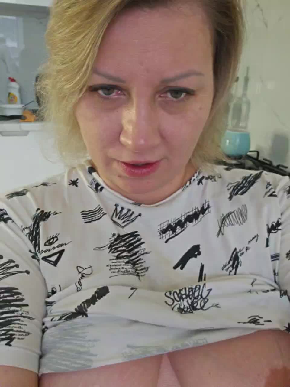 yuliia_3003 Adult Chat December 14, 2025