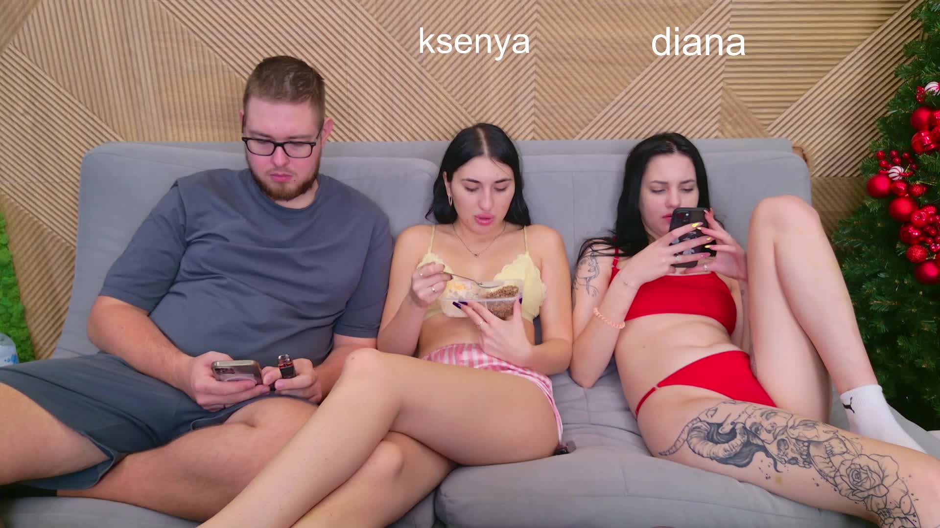 WebcamSlut Adult Chat December 14, 2025