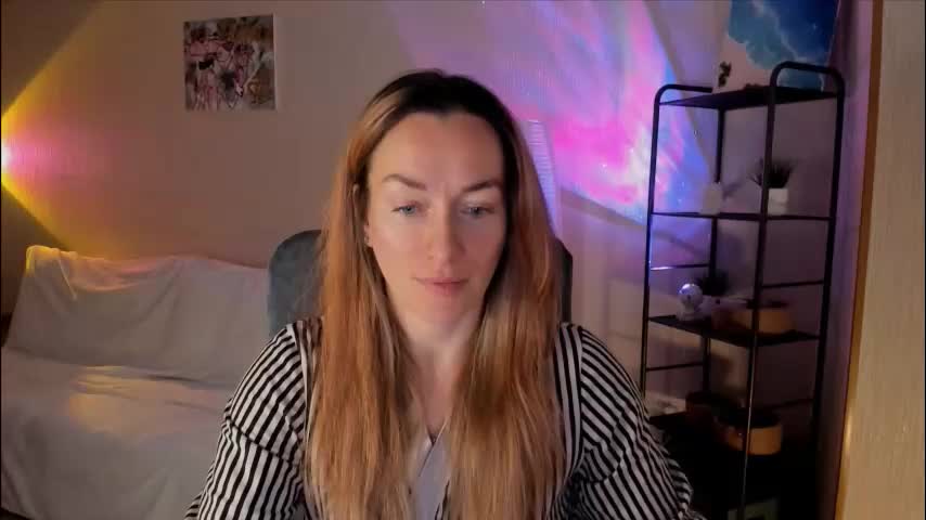 save_the_qween Adult Chat December 14, 2025