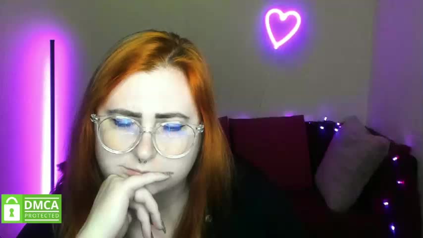 Aliciaredluv Adult Chat December 14, 2025