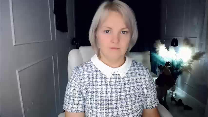 emmmam Adult Chat December 14, 2025