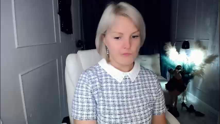 emmmam Adult Chat December 15, 2025