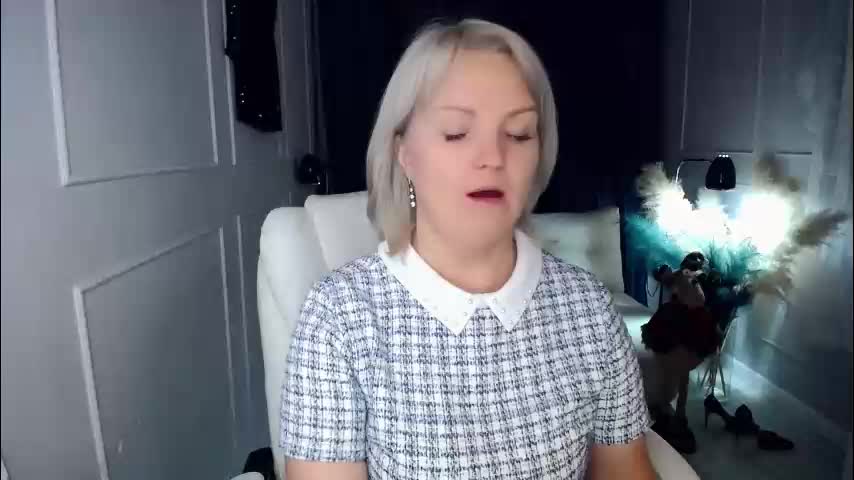 emmmam Adult Chat December 15, 2025