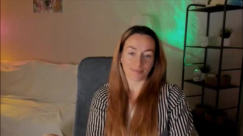 save_the_qween Adult Chat December 14, 2025