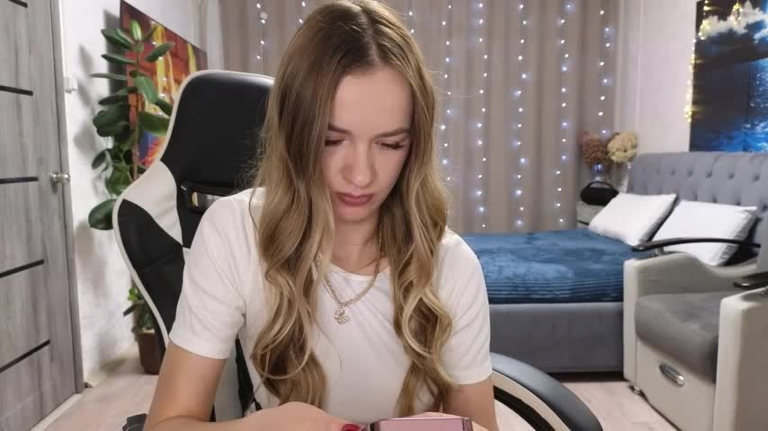 Strip-Lady Adult Chat December 15, 2025