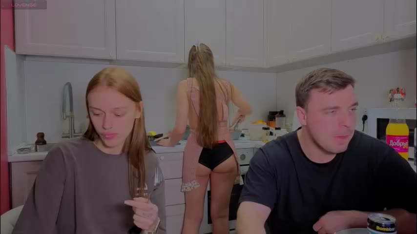 ihavepaws33 Adult Chat December 15, 2025