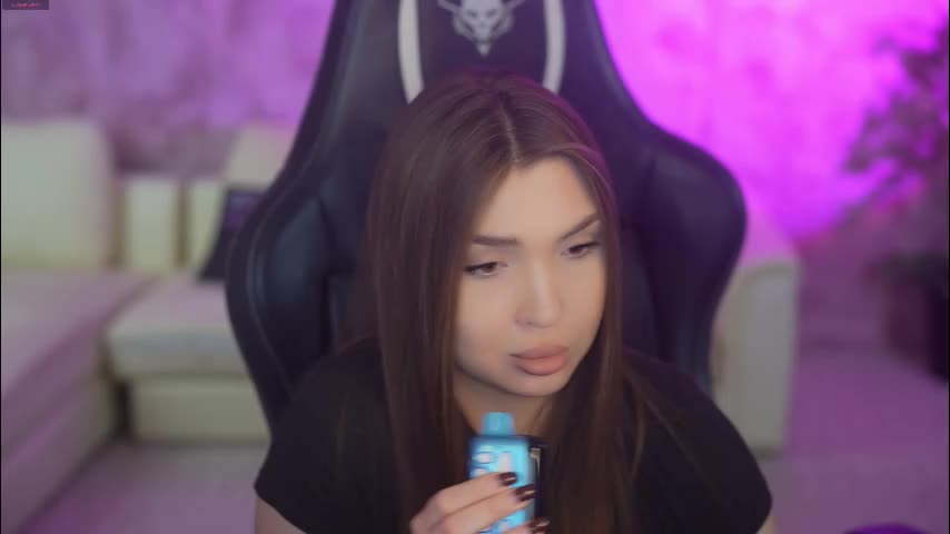 kira0541 Adult Chat December 15, 2025