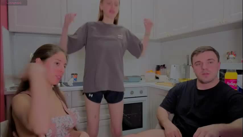 ihavepaws33 Adult Chat December 15, 2025