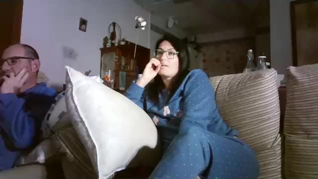 lolahueso Adult Chat December 15, 2025