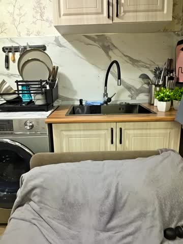 Caramel_pussy Adult Chat December 15, 2025