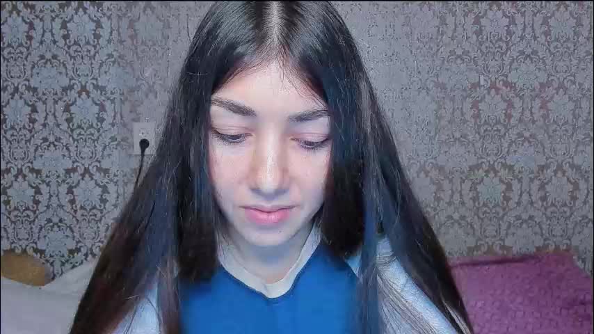 mira_bloempje Adult Chat December 15, 2025