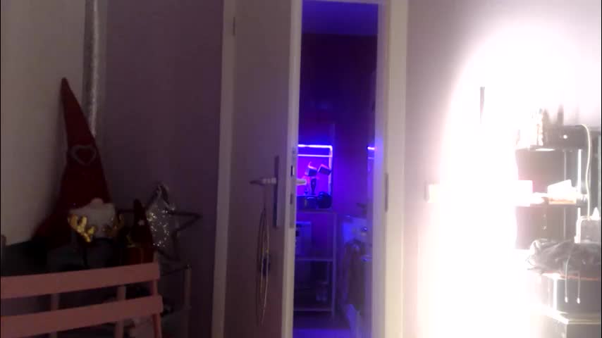 melli23 Adult Chat December 15, 2025