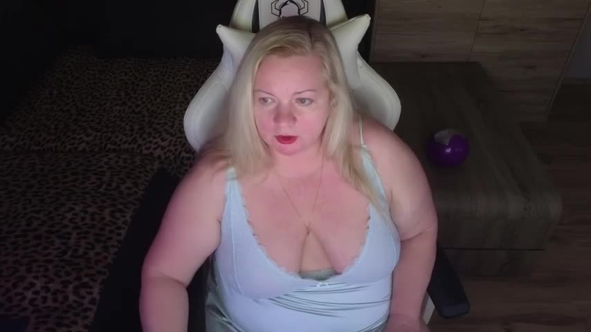 MolligSpielle Adult Chat December 15, 2025