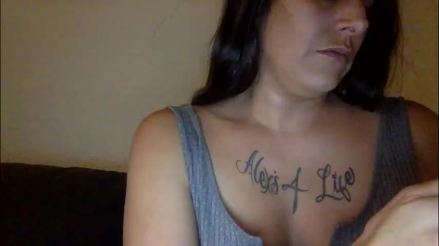 milfsfreaky69 Adult Chat December 15, 2025