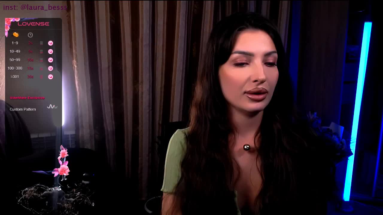 LauraBess Adult Chat December 15, 2025