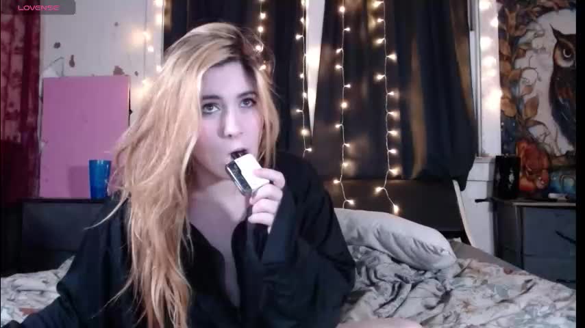 roxanneroulette Adult Chat December 15, 2025