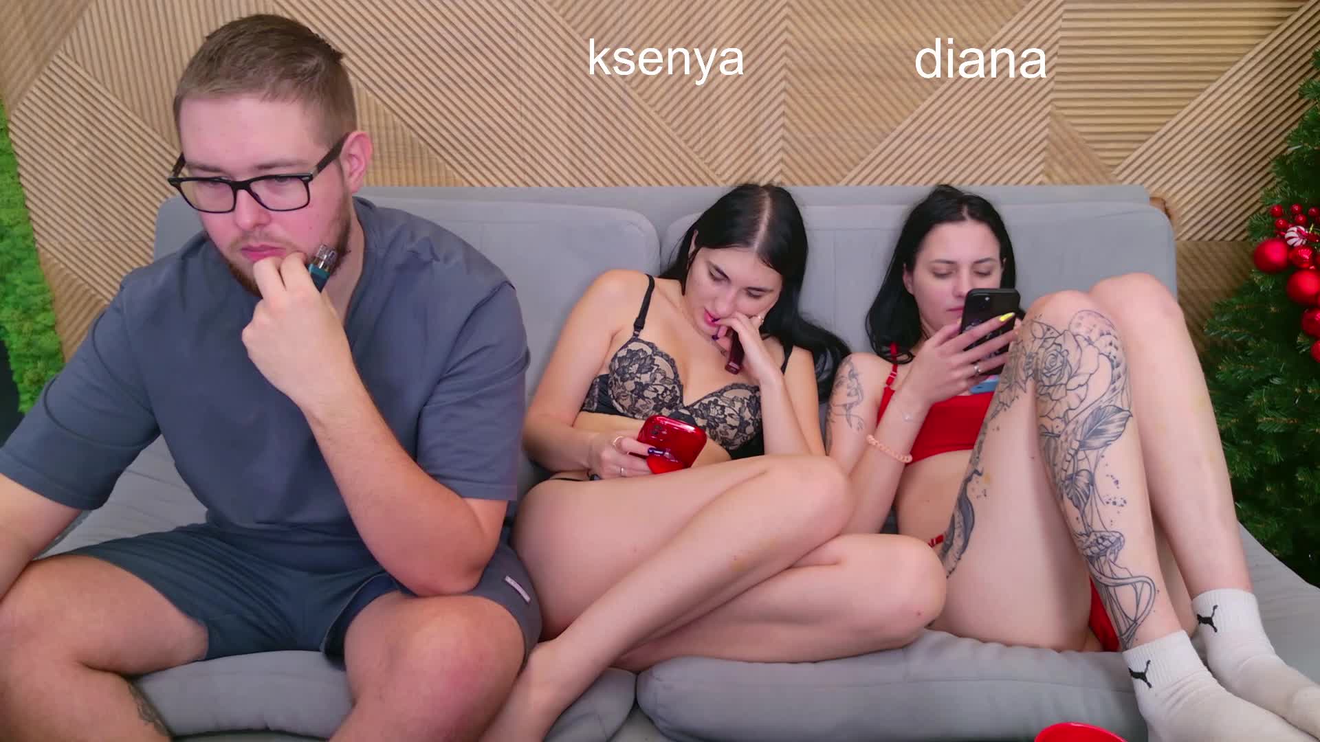 WebcamSlut Adult Chat December 15, 2025