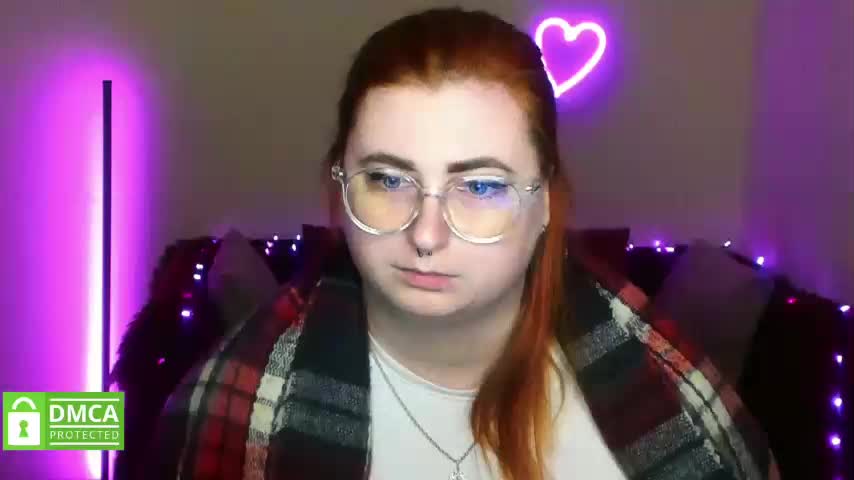 Aliciaredluv Adult Chat December 15, 2025