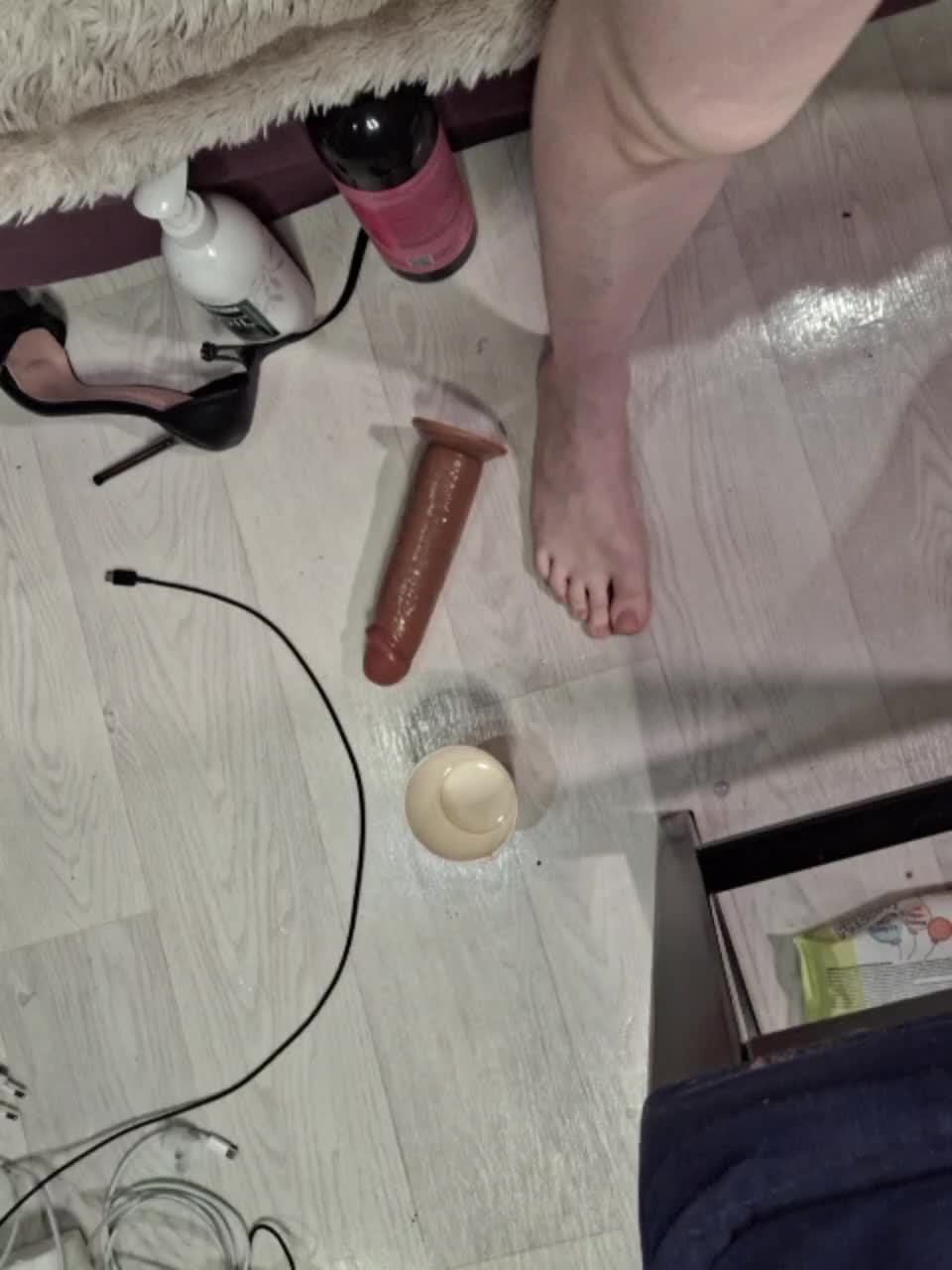 -scyrim- Adult Chat December 15, 2025