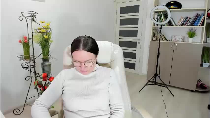 vika7333 Adult Chat December 15, 2025