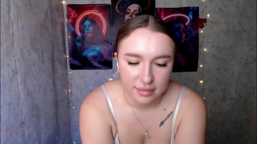 _julianaini_ Adult Chat December 15, 2025
