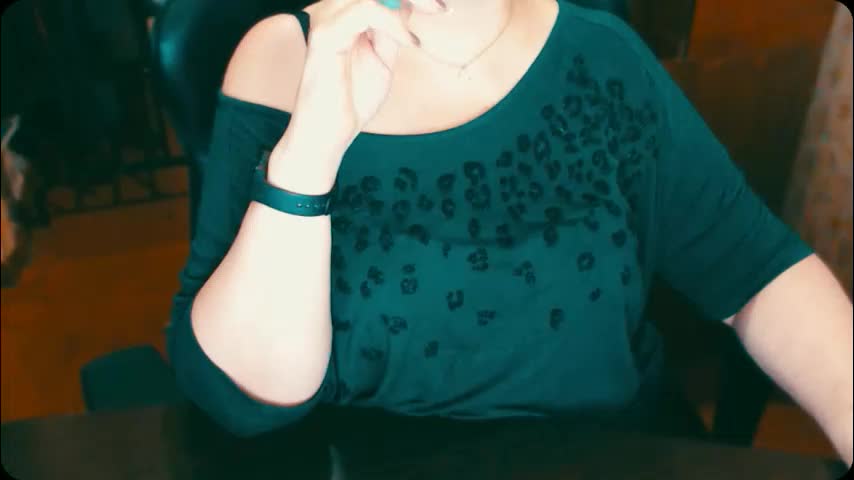 charlottextasty Adult Chat December 15, 2025