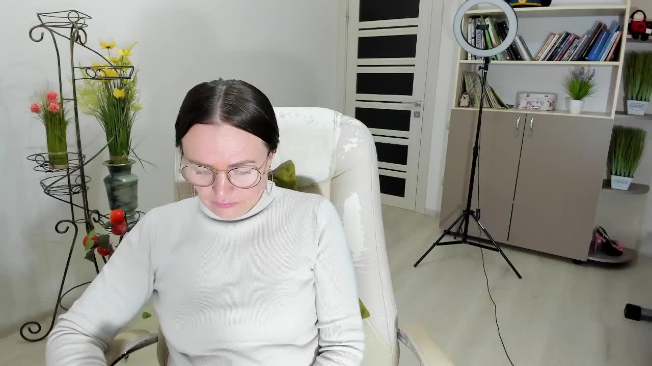 -Michelle- Adult Chat December 15, 2025