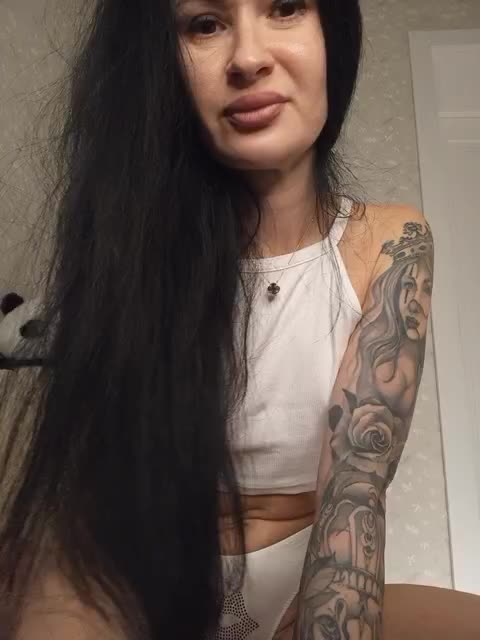 Black_chick Adult Chat December 15, 2025