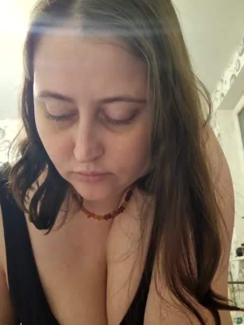 Milla-lovee Adult Chat December 16, 2025